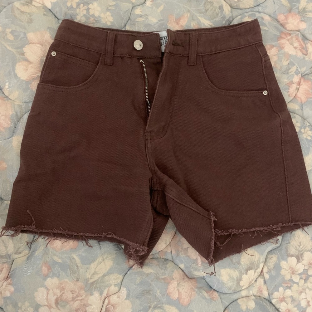 princess poly brown size 2 shorts